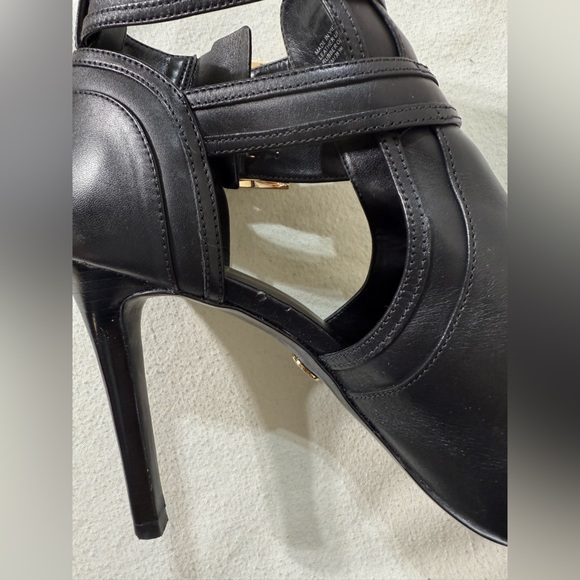 MICHAEL Michael Kors Black Heeled Boots with Gold Buckles Size 9.5 - Picture 10 of 10
